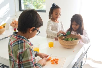 Junior Foodies: Kids’ Cooking Club
